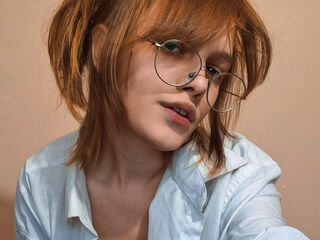 EvelynMooren