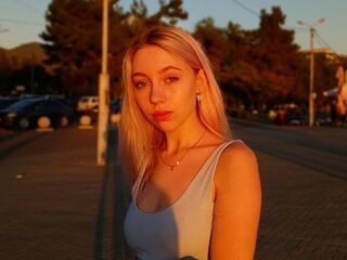 SynneGee